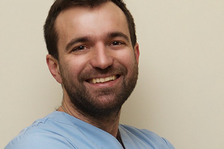 Specialișt  Cudalb Alexandru  - Medic stomatolog / Chirurg implantolog